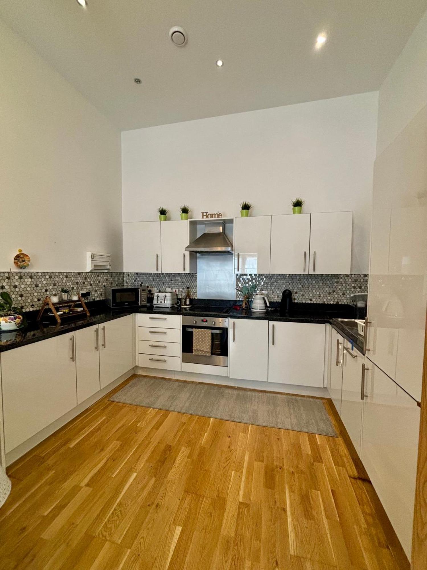 Two Double Bedroom Duplex Flat London Bagian luar foto