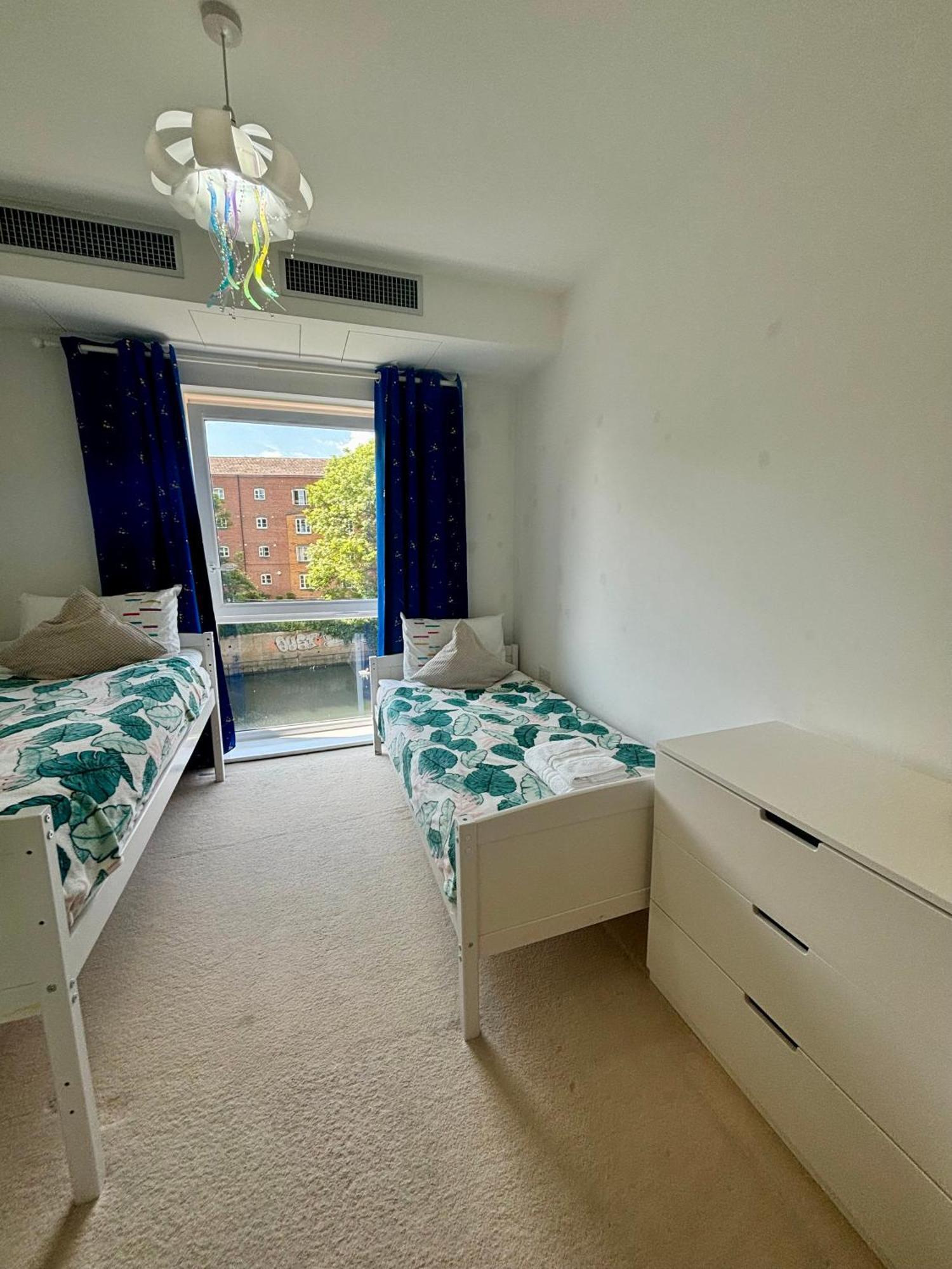 Two Double Bedroom Duplex Flat London Bagian luar foto